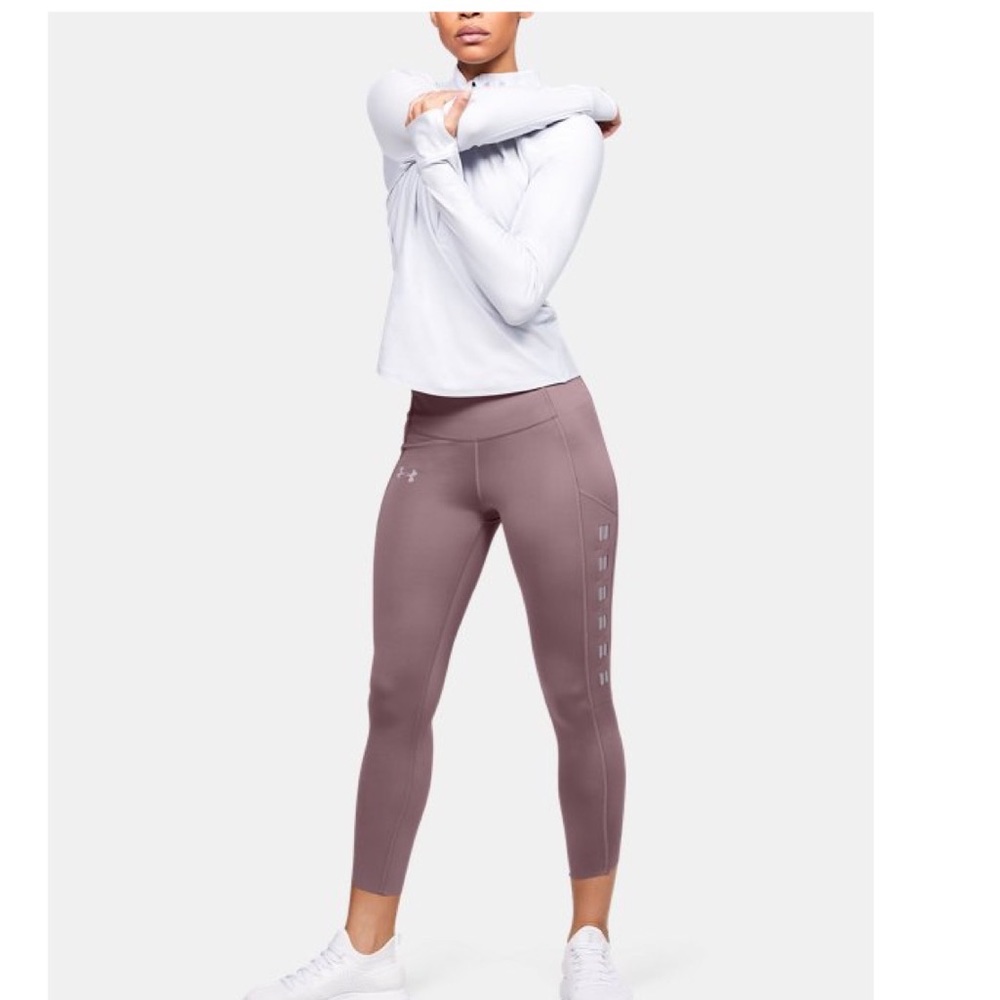 NWT Women's UA Qualifier Speed pocket Roadside Runway Crop Large